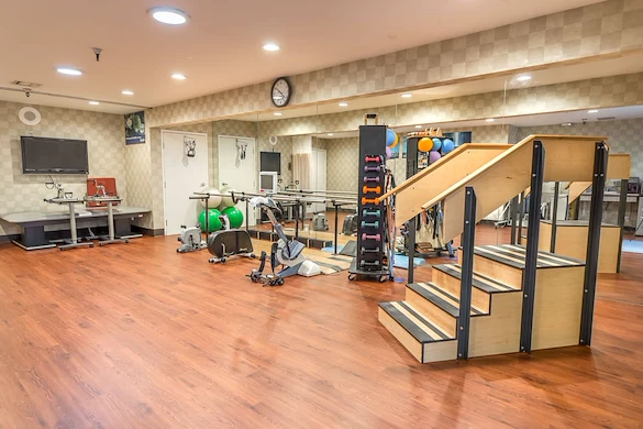 Image of Windsor Convalescent Center Of North Long Beach (6)