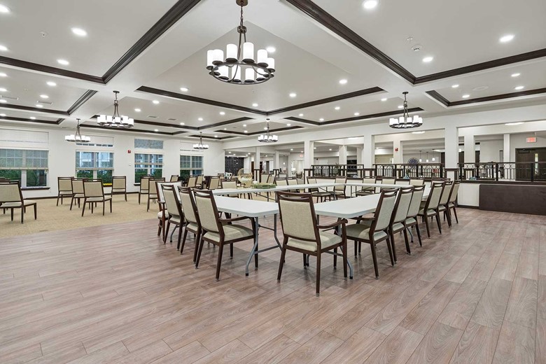 Kennedy Meadows Gracious Retirement Living Hawthorn Senior Independent Living in North Billerica, Massachusetts dining room