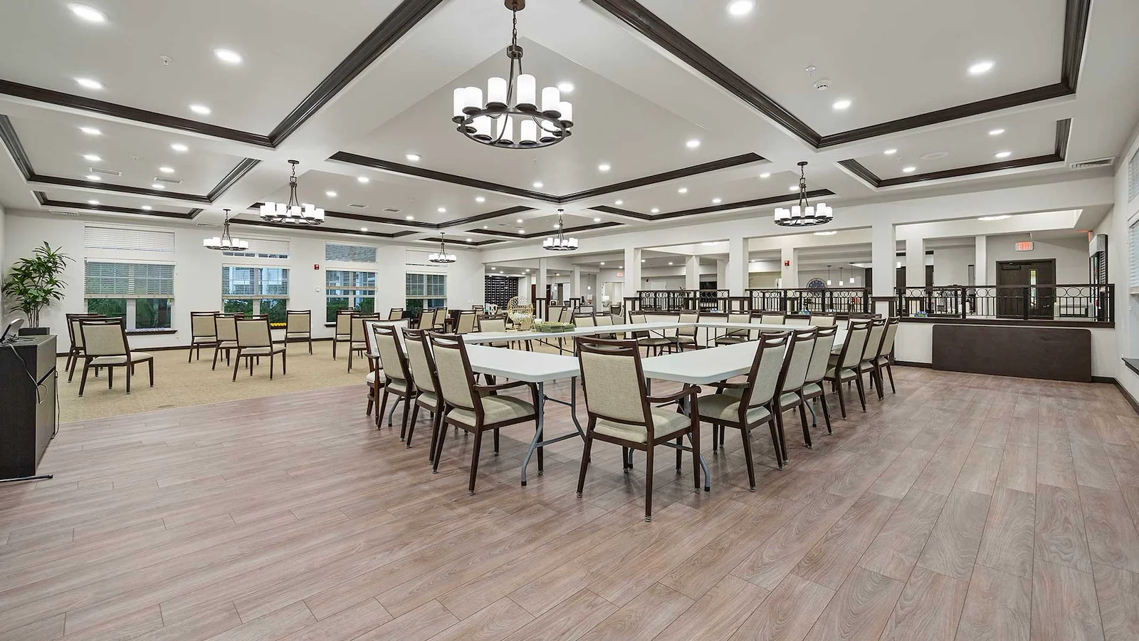 Kennedy Meadows Gracious Retirement Living Hawthorn Senior Independent Living in North Billerica, Massachusetts dining room