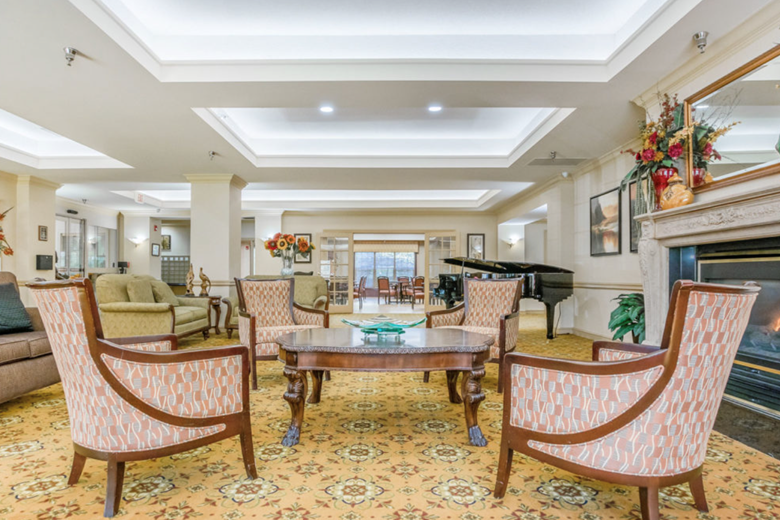 Image of Oakmont Sterling (6)