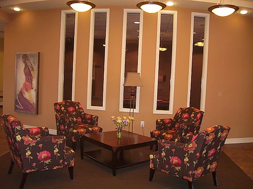 Front sitting area