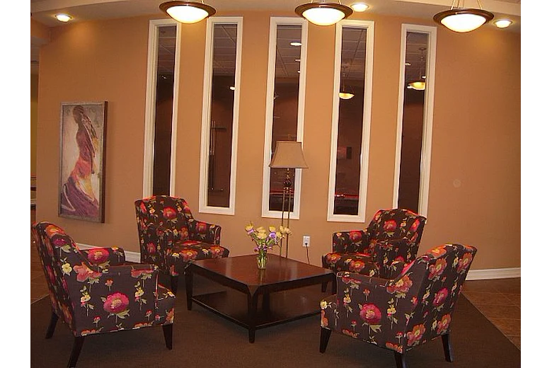 Front sitting area