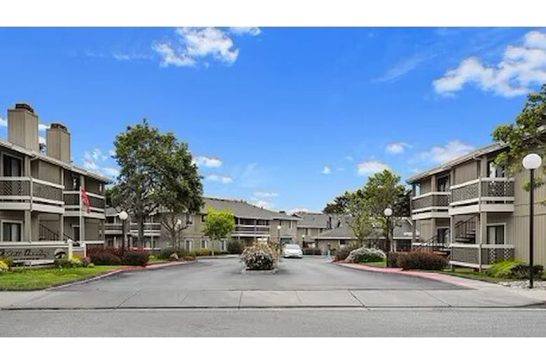 Image of Regency Court Senior Apartments (1)