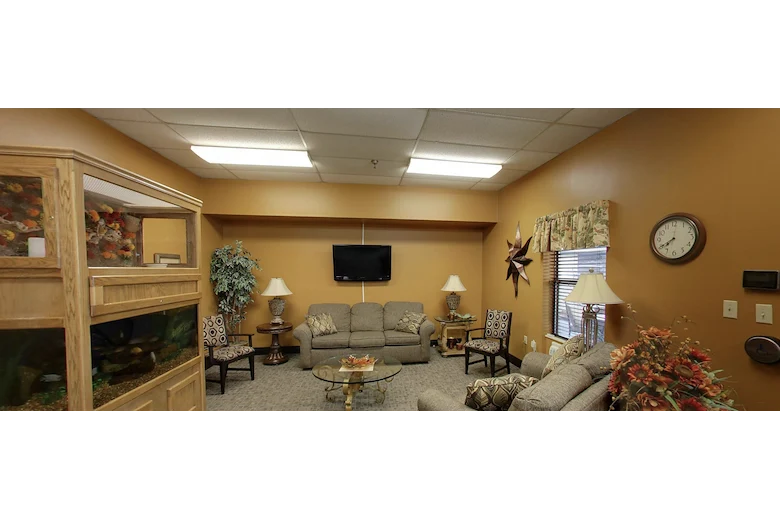 Image of Courtney Manor (4)