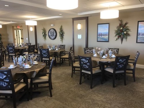 Assisted Living Dining Room 