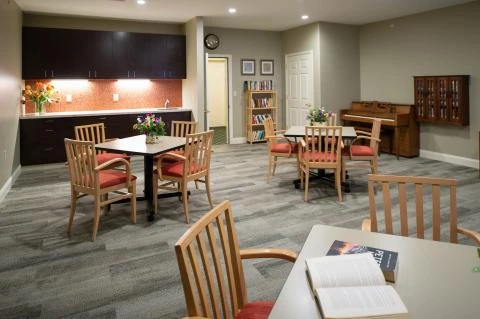 Image of Kingsway Arms Nursing Center Inc (3)