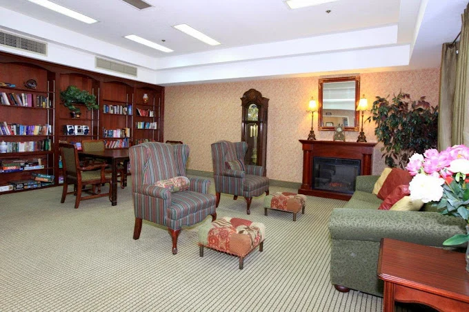 Image of Montclair Royale Senior Living (3)