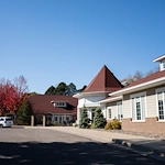 Image of Cottage on Forest (1)