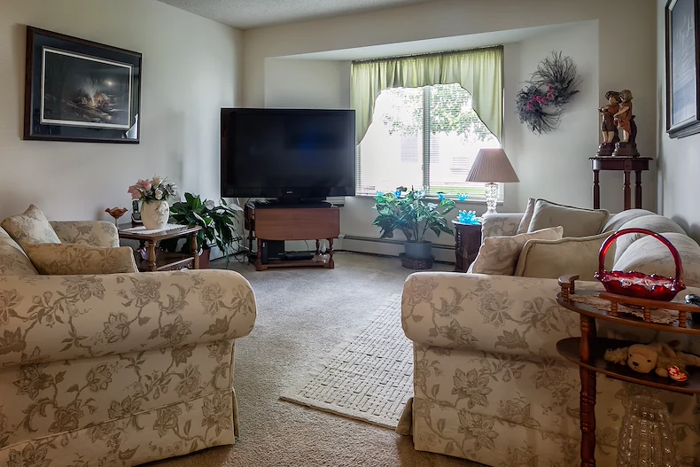 Image of Oakwood Homes (8)