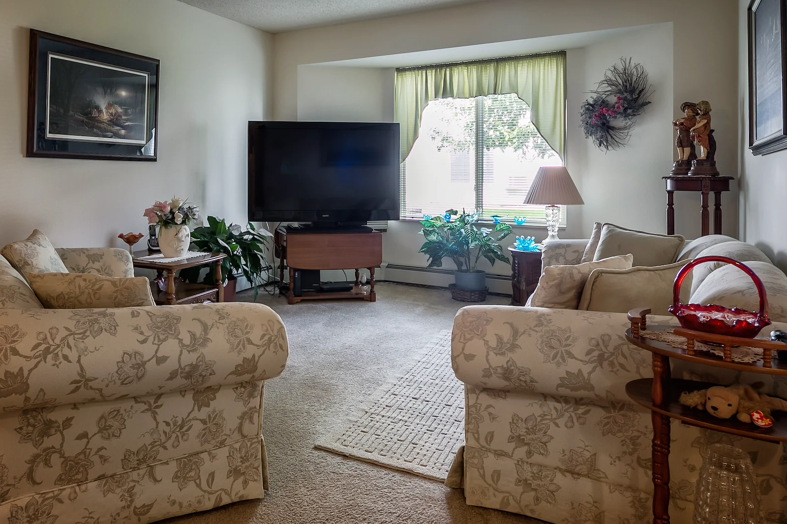 Image of Oakwood Homes (8)