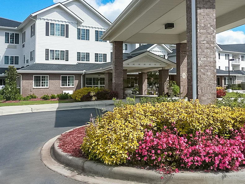 Shads Landing Gracious Retirement Living Hawthorn Senior Independent Living in Charlotte, North Carolina front entrance