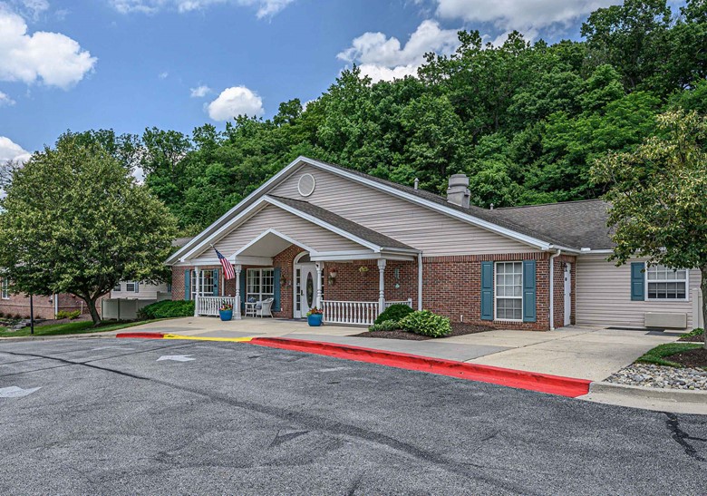 Image of Arden Courts of Towson (1)