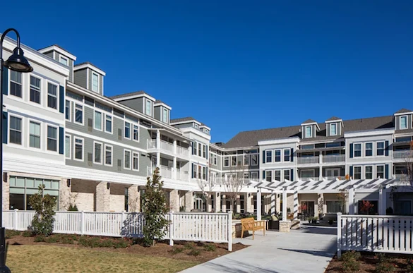 Image of Merrill Gardens at Woodstock (2)