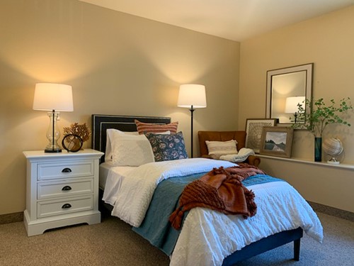 Image of Carlton Senior Living San Leandro (6)