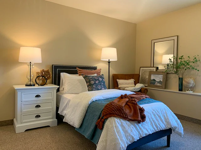 Image of Carlton Senior Living San Leandro (3)