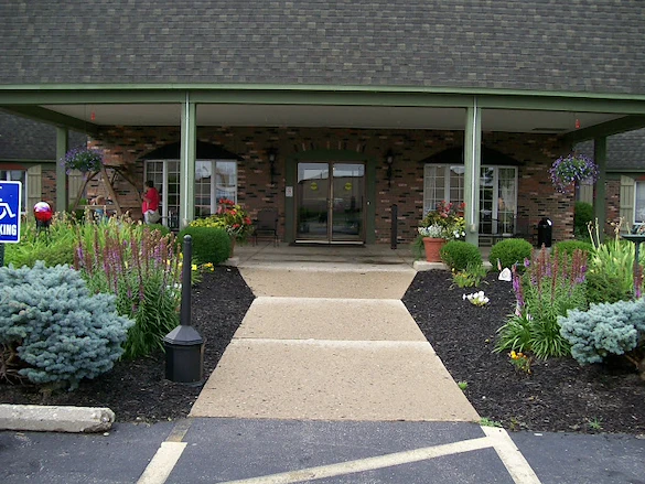 Image of Piqua Manor (2)