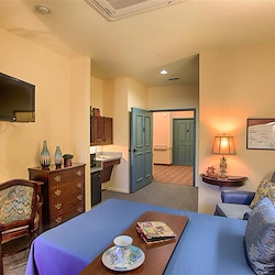 Image of The Crescent (2)