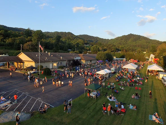 Image of The Waters Of Roan Highlands (4)