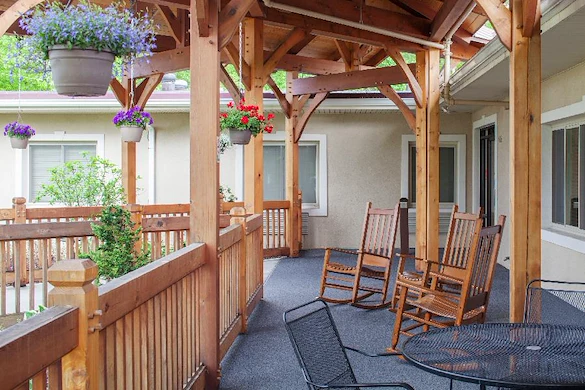 Image of Pine Lodge (2)