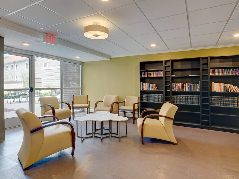 Image of Jaclen Tower Apartments (4)