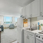 The Barclay at Pasadena resident living room