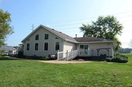 Image of Paisley Manor (1)