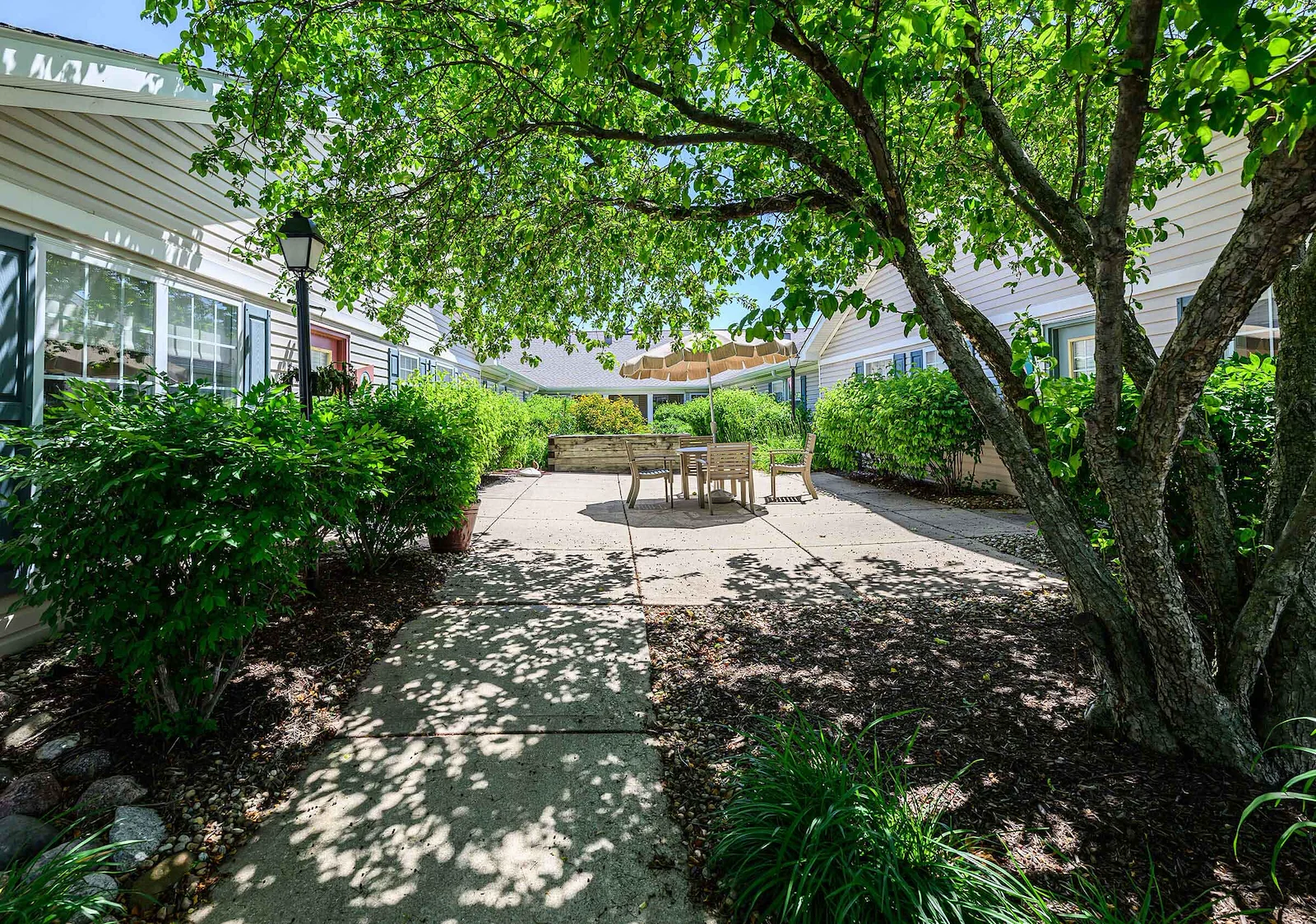 Image of Arden Courts of Geneva (2)