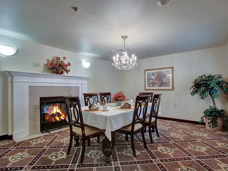 Image of Prestige Senior Living Huntington Terrace (10)