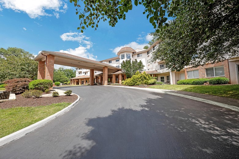 Image of Holiday Elm Park Estates (1)