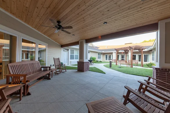 Image of Cross Creek at Lee's Summit Memory Care & Assisted Living (4)