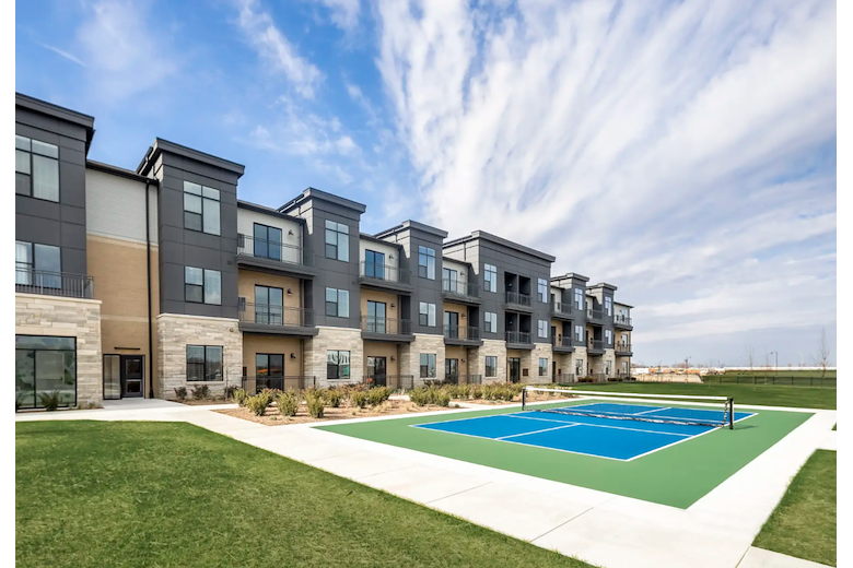 Image of Charter Senior Living of Gateway Park (1)