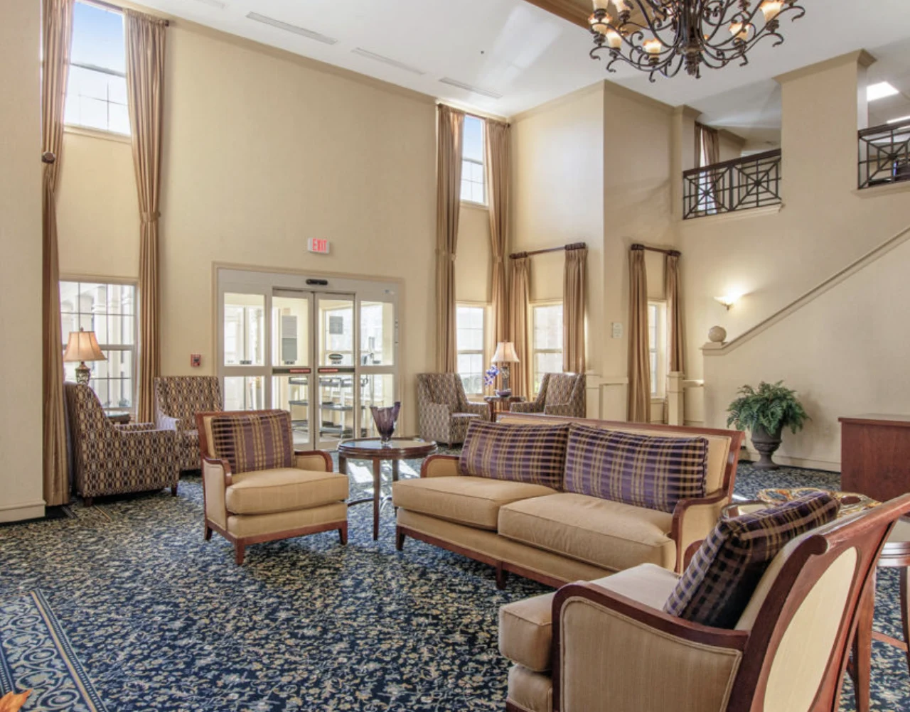 Image of Oakmont Manor (2)