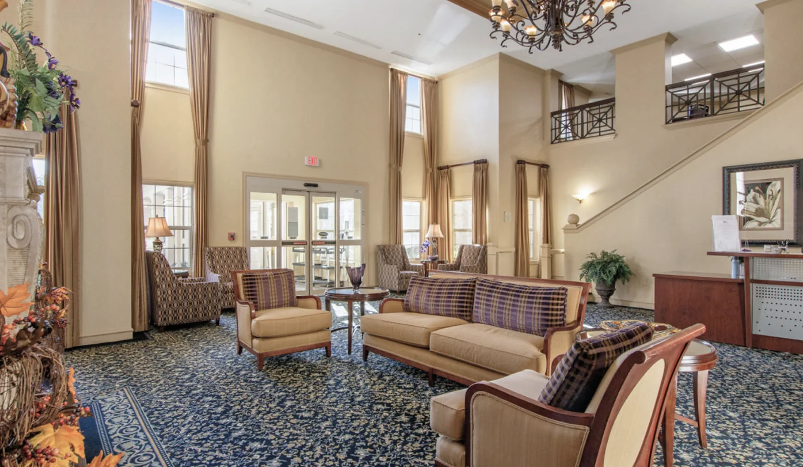 Image of Oakmont Manor (2)