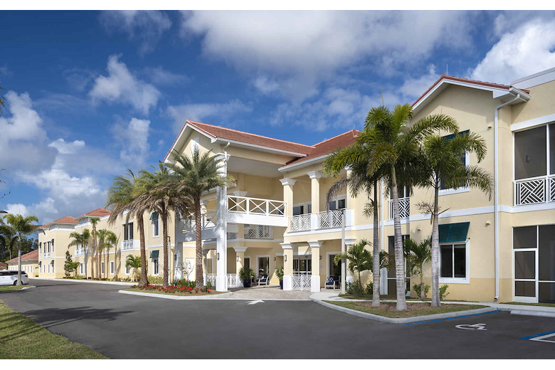 Image of The Pineapple House at Sapphire Lakes (1)