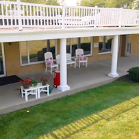 Image of Oakland Manor (3)