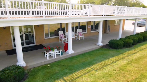 Image of Oakland Manor (3)