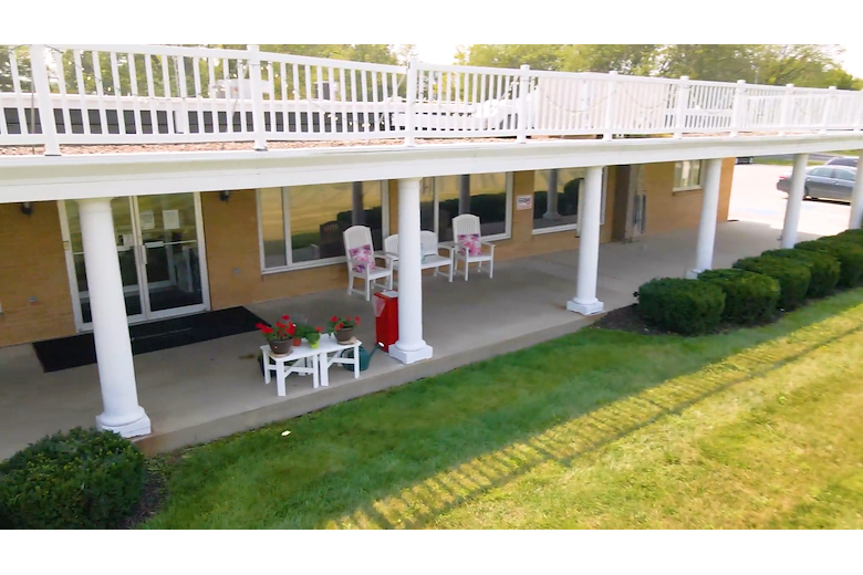 Image of Oakland Manor (3)