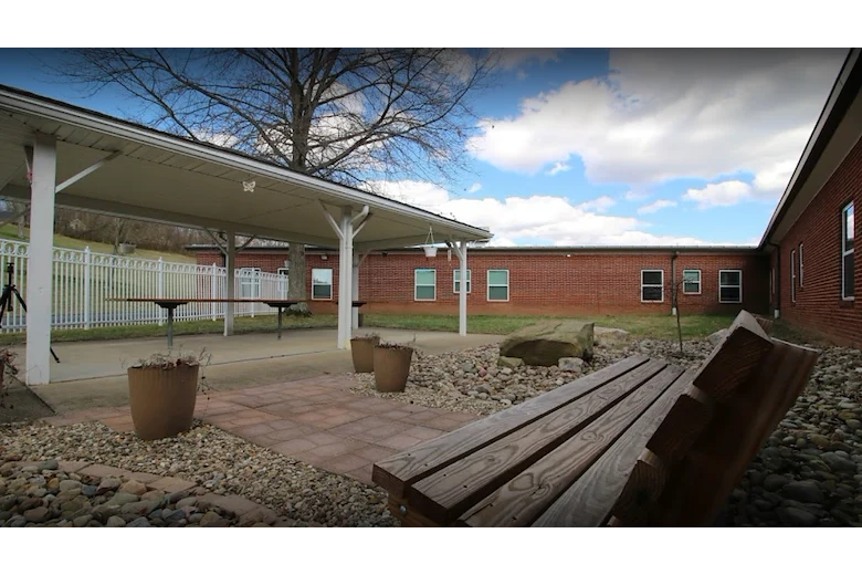 Image of Altercare of Summit - Senior Apartments (9)
