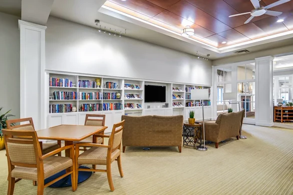 Image of Merrill Gardens at Madison (5)