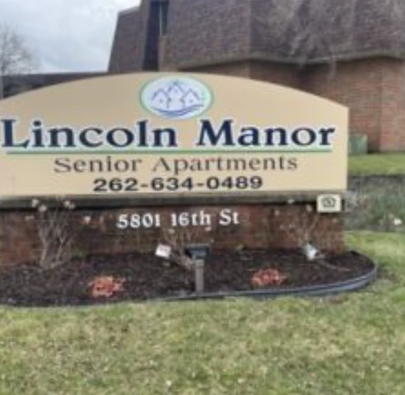Image of Lincoln Manor Senior (1)