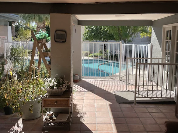 Image of Sage House - Crocus (9)