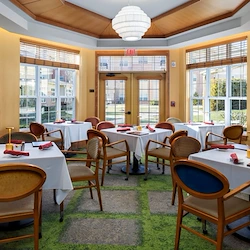 All Seasons West Bloomfield independent living in West Bloomfield, MI, dining room