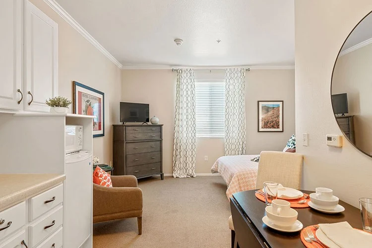 Woodbridge Terrace of Irvine, independent living, assisted living, and memory care in Irvine, CA, apartment room and living area