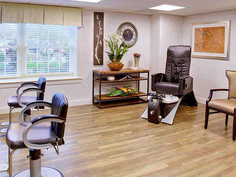 Image of Atria Woodbriar Park (4)