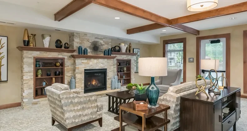 Image of Applewood Pointe of Minnetonka Cooperative (4)