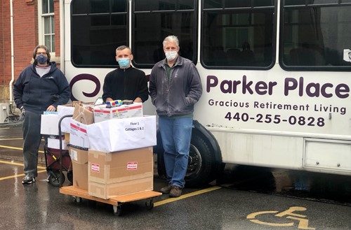 Residents collected non-perishable food to donate to those in need.