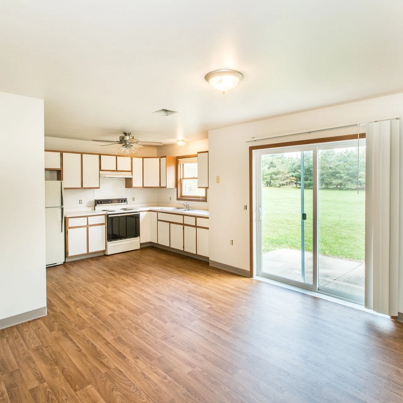 Image of Hickory Drive Apartments (3)