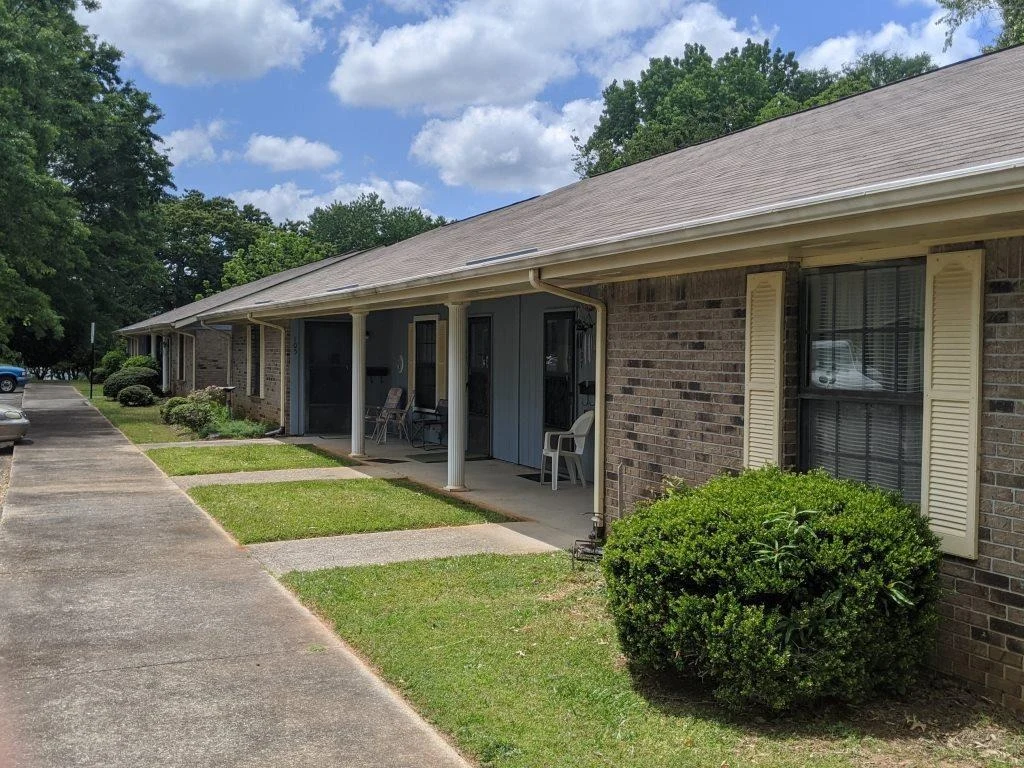 Image of Cornelia Garden (1)