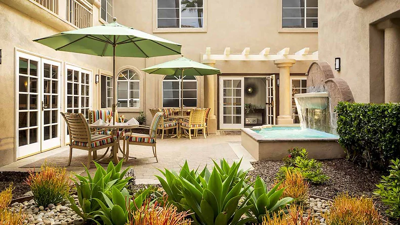 Image of Atria Newport Plaza (5)