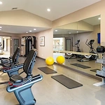 Image of Holiday Valencia Commons (4)